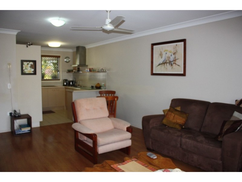 27/128 Benowa Road, Southport QLD 4215