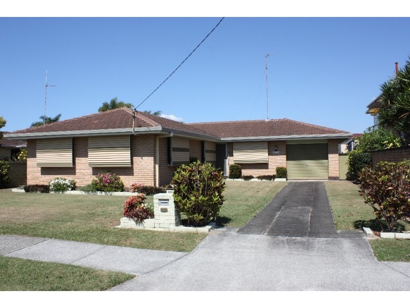 132 Monaco Street, Broadbeach Waters QLD 4218