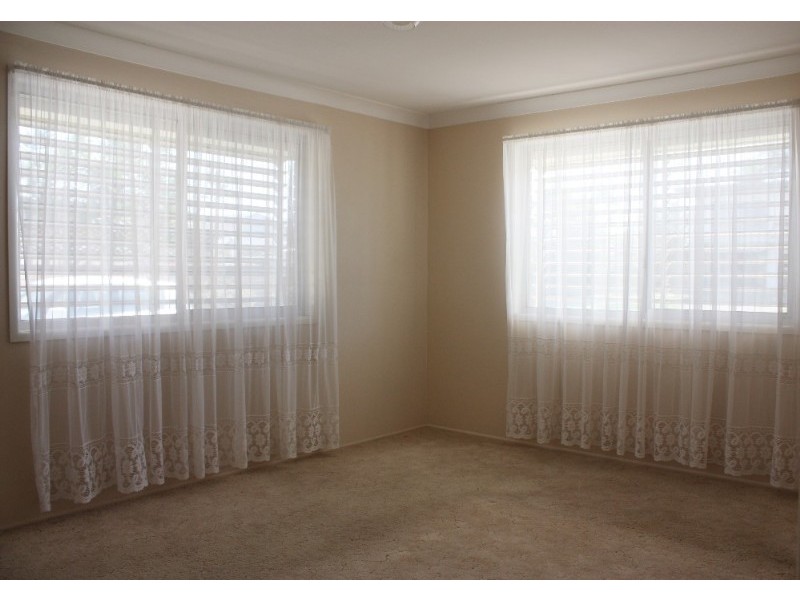 132 Monaco Street, Broadbeach Waters QLD 4218