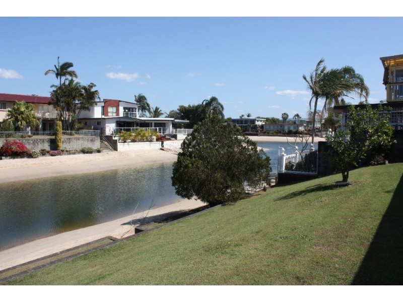 132 Monaco Street, Broadbeach Waters QLD 4218