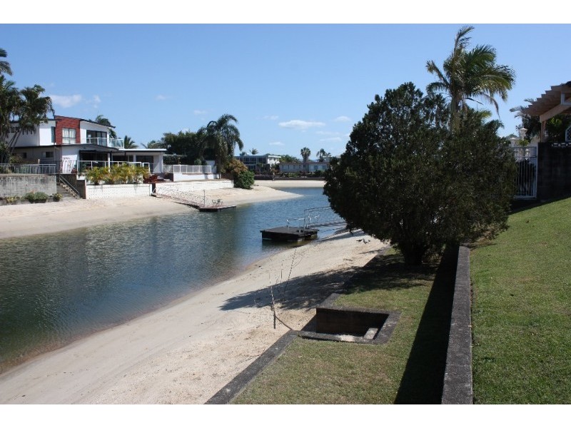 132 Monaco Street, Broadbeach Waters QLD 4218