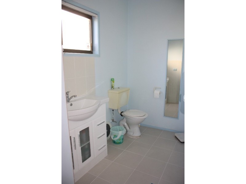 2 Alzino Place, Carrara QLD 4211