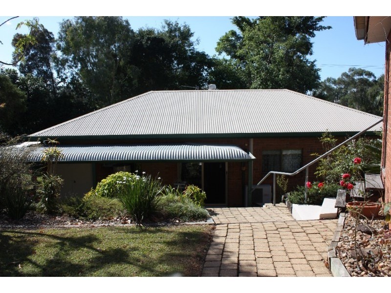 2 Alzino Place, Carrara QLD 4211