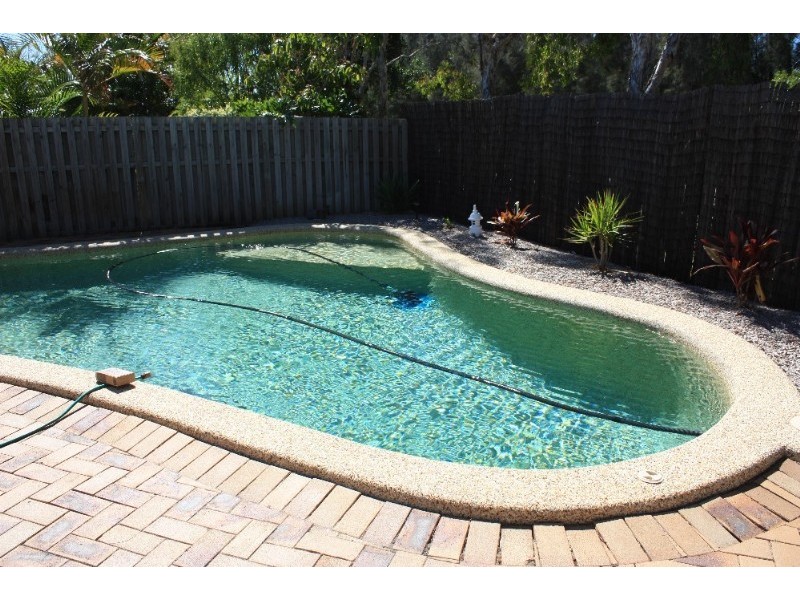 21 Lakeshore Drive, Monterey Keys QLD 4212