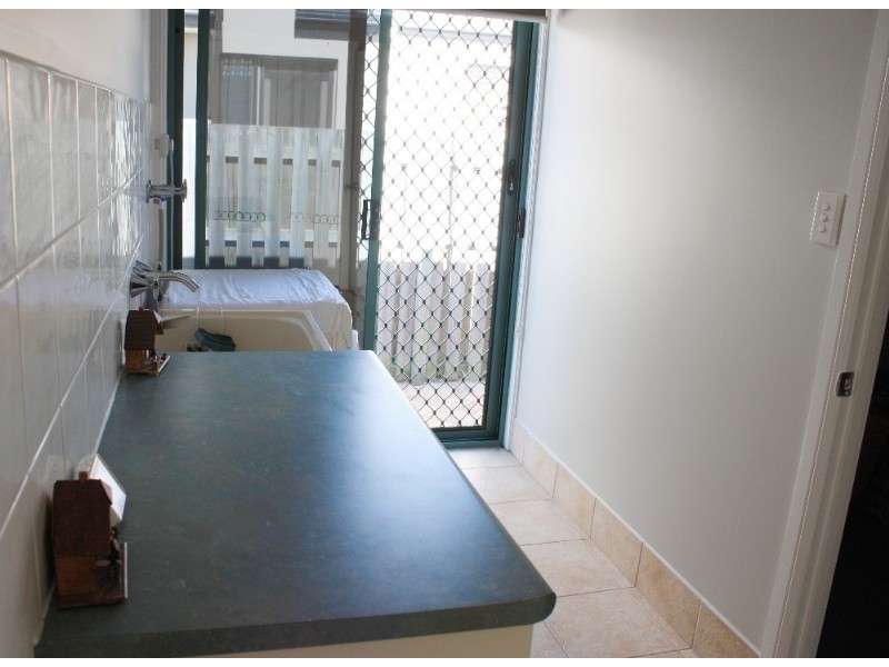 21 Lakeshore Drive, Monterey Keys QLD 4212