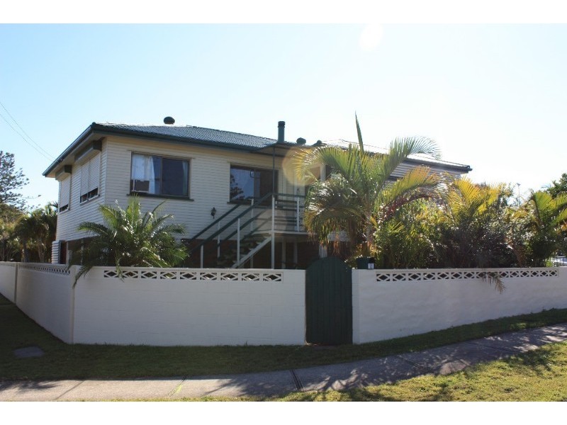 19 Bellevue Parade, Labrador QLD 4215