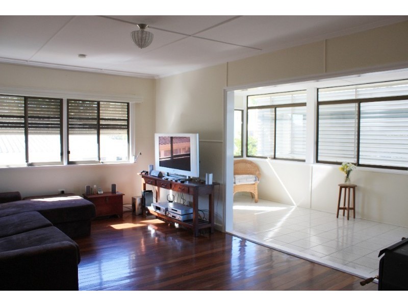 19 Bellevue Parade, Labrador QLD 4215