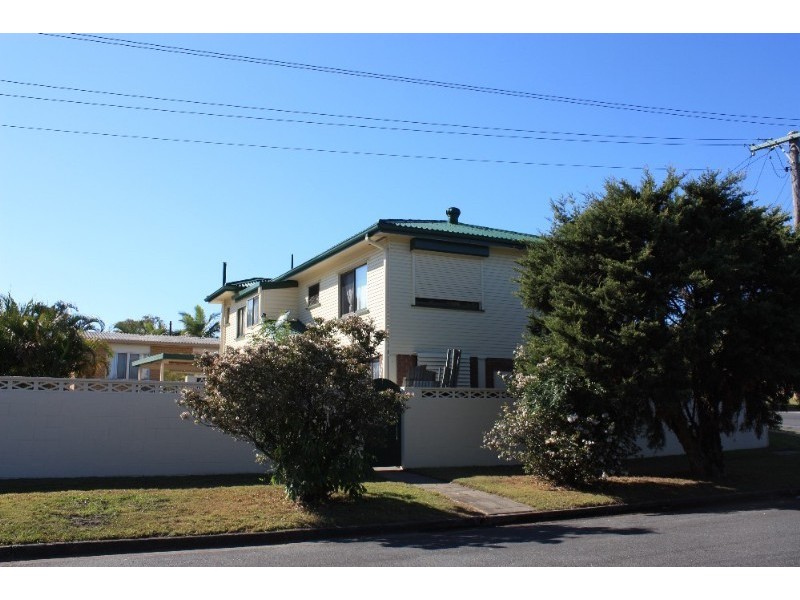 19 Bellevue Parade, Labrador QLD 4215