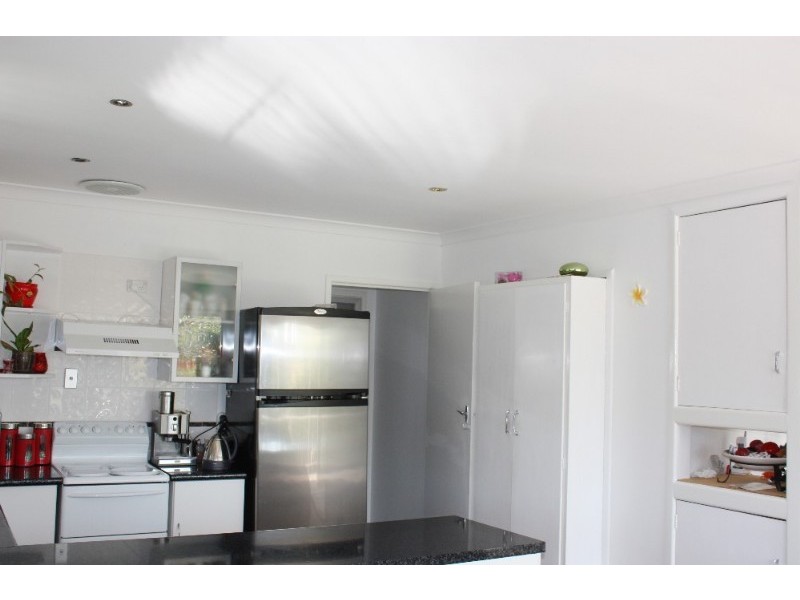 2 Beitz Avenue, Labrador QLD 4215