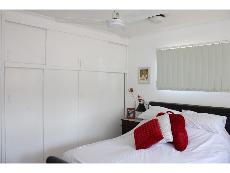 2 Beitz Avenue, Labrador QLD 4215