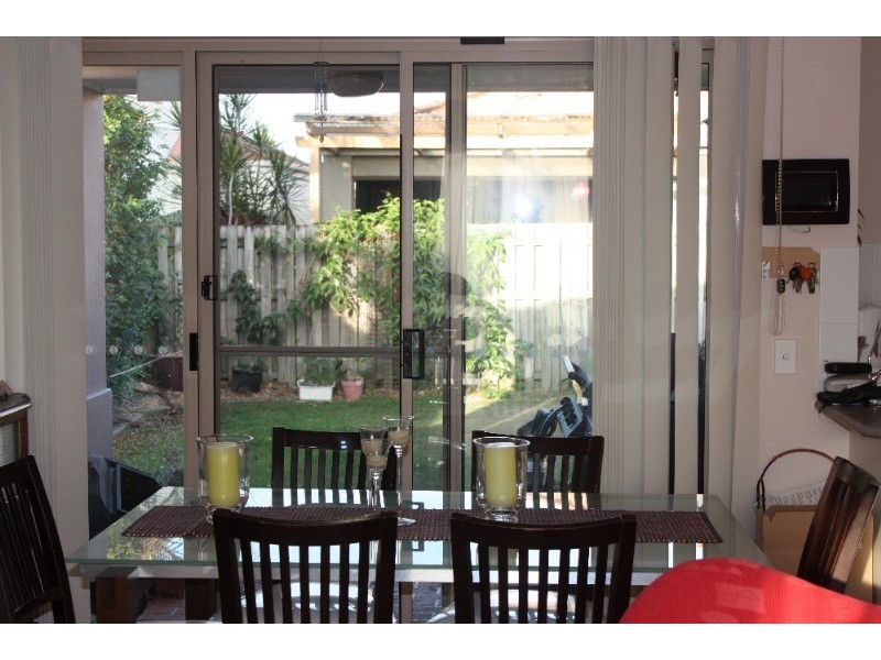 28 Marble Arch Place, Arundel QLD 4214