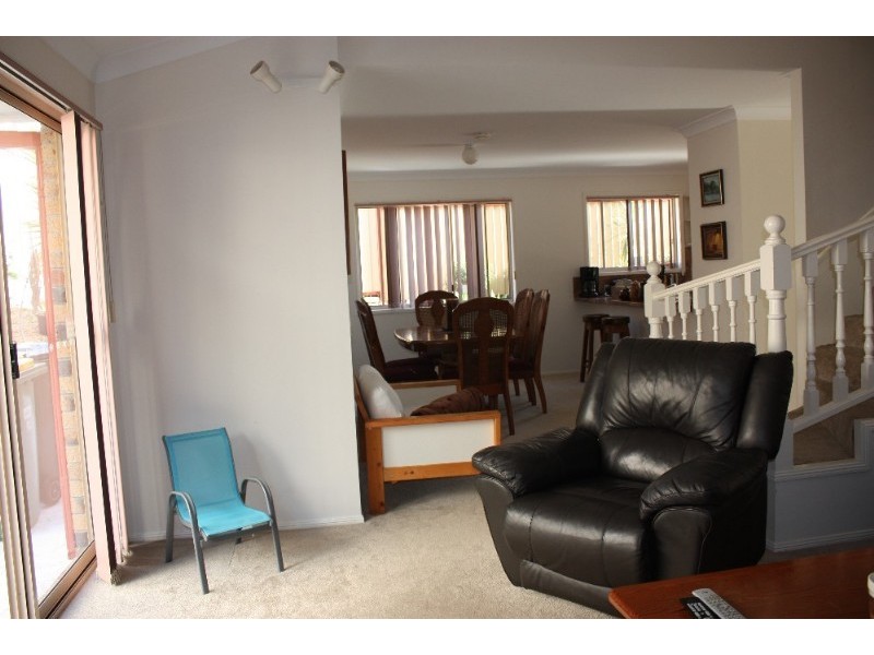 2/14 Douma Drive, Mudgeeraba QLD 4213