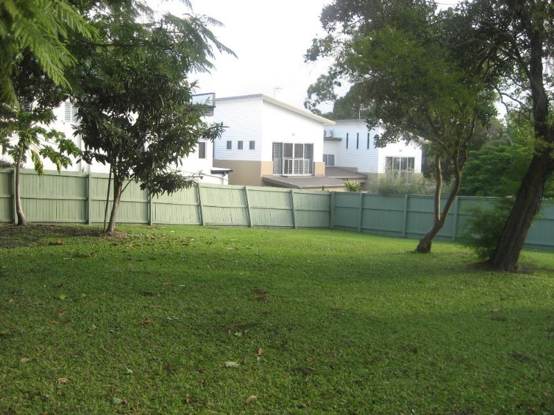 132 Eugaree Street, Southport QLD 4215