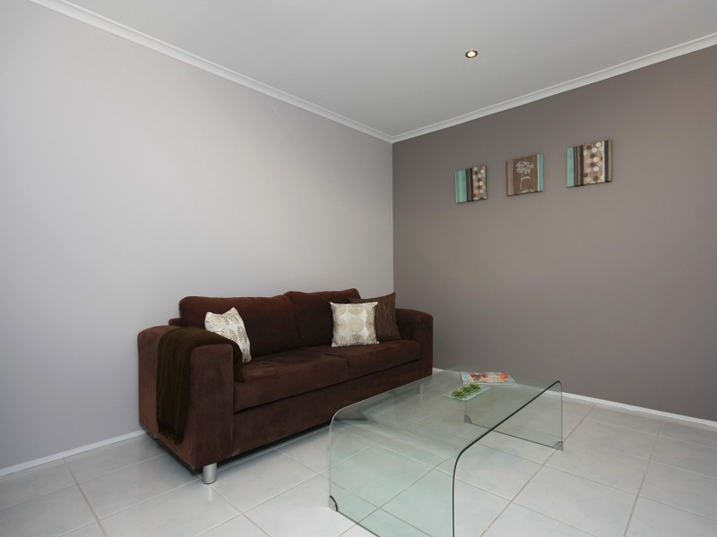 2/12 Galloway Drive, Ashmore QLD 4214