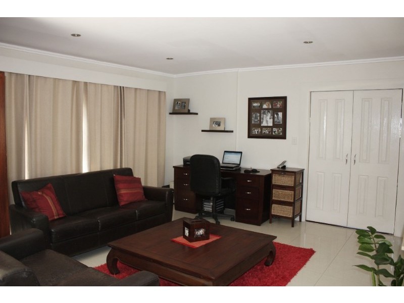 9 Luxor Street, Southport QLD 4215