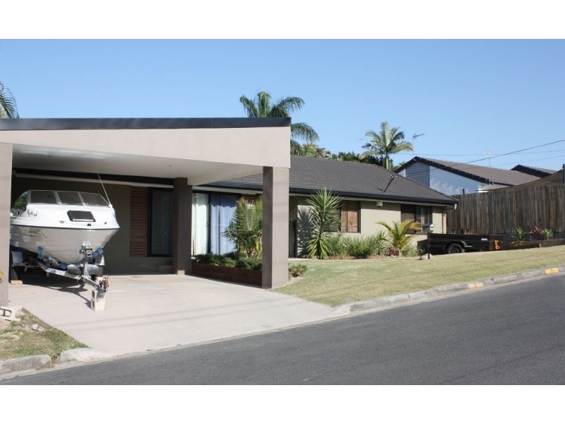 9 Luxor Street, Southport QLD 4215