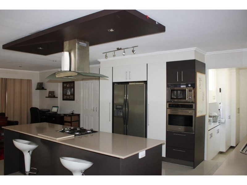 9 Luxor Street, Southport QLD 4215