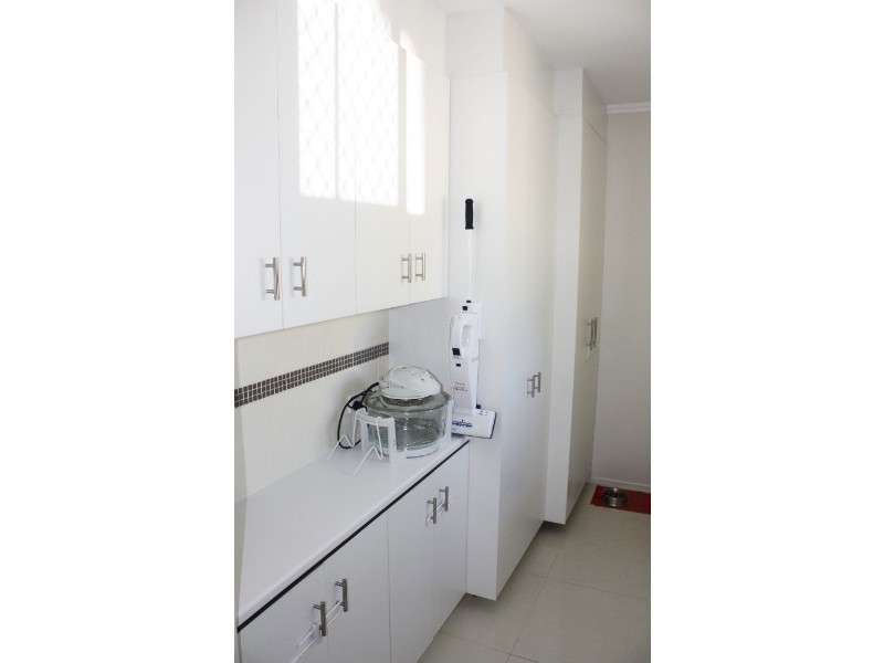 9 Luxor Street, Southport QLD 4215