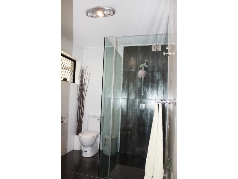 9 Luxor Street, Southport QLD 4215