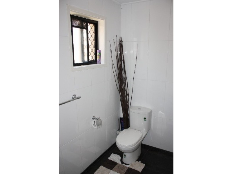 9 Luxor Street, Southport QLD 4215