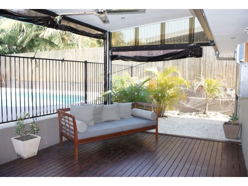 9 Luxor Street, Southport QLD 4215