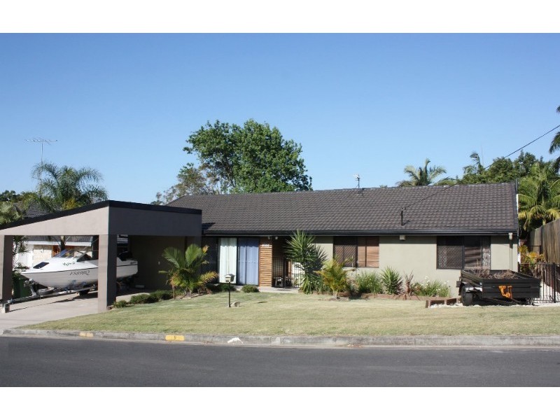 9 Luxor Street, Southport QLD 4215