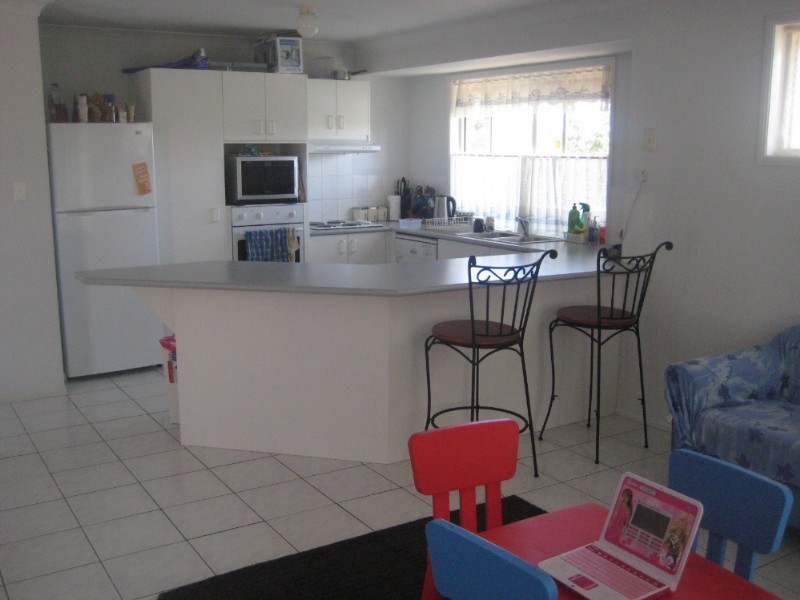 8 Overton Street, Calamvale QLD 4116