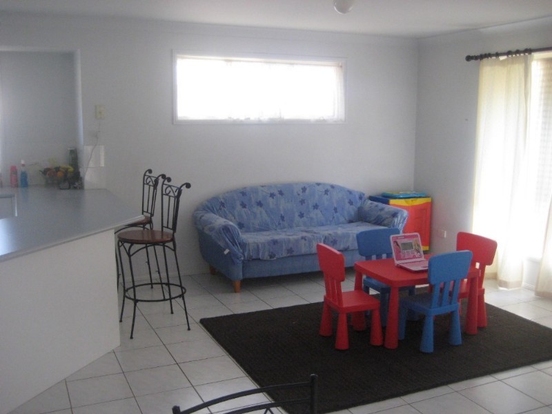 8 Overton Street, Calamvale QLD 4116