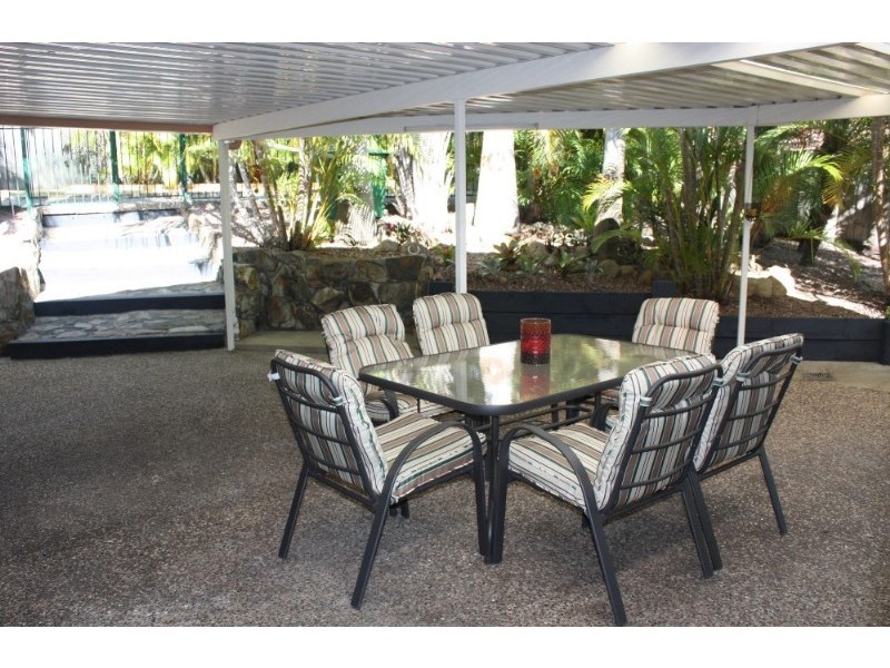 77 Lindfield Road, Helensvale QLD 4212