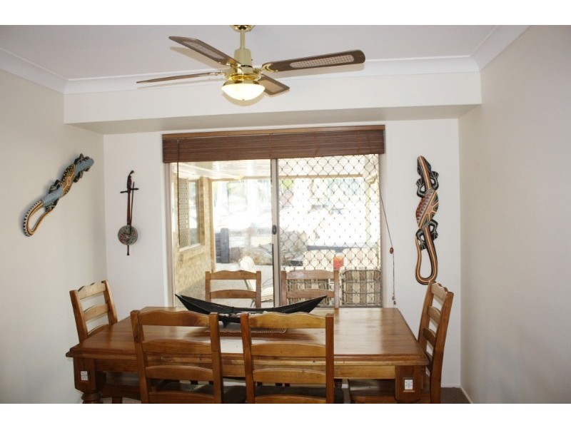 77 Lindfield Road, Helensvale QLD 4212