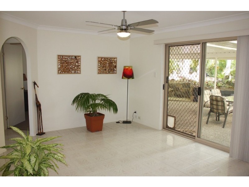 77 Lindfield Road, Helensvale QLD 4212