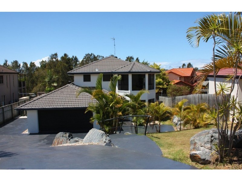 36 Gippsland Drive, Helensvale QLD 4212