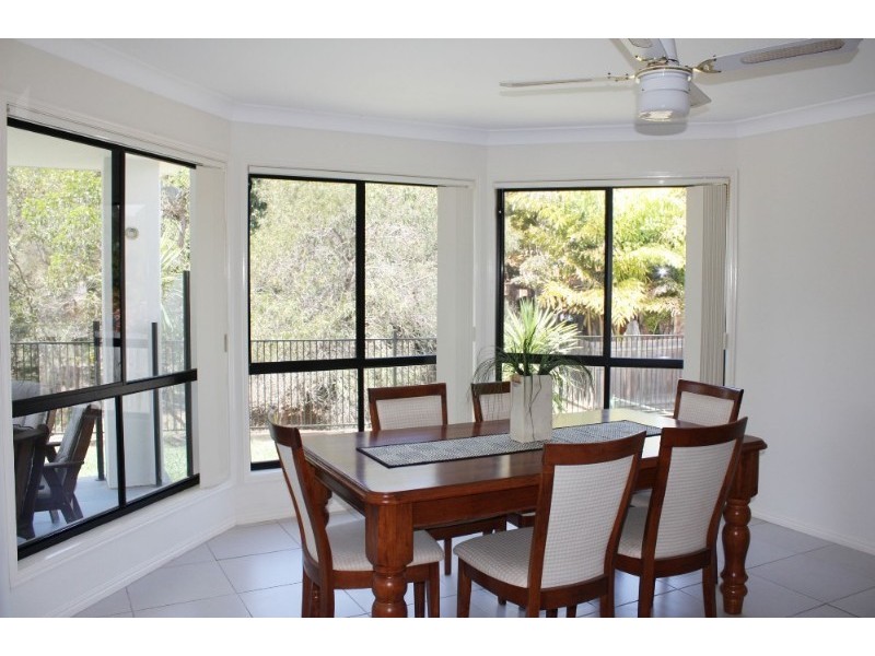 36 Gippsland Drive, Helensvale QLD 4212