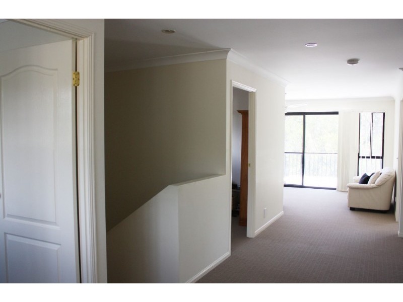 36 Gippsland Drive, Helensvale QLD 4212