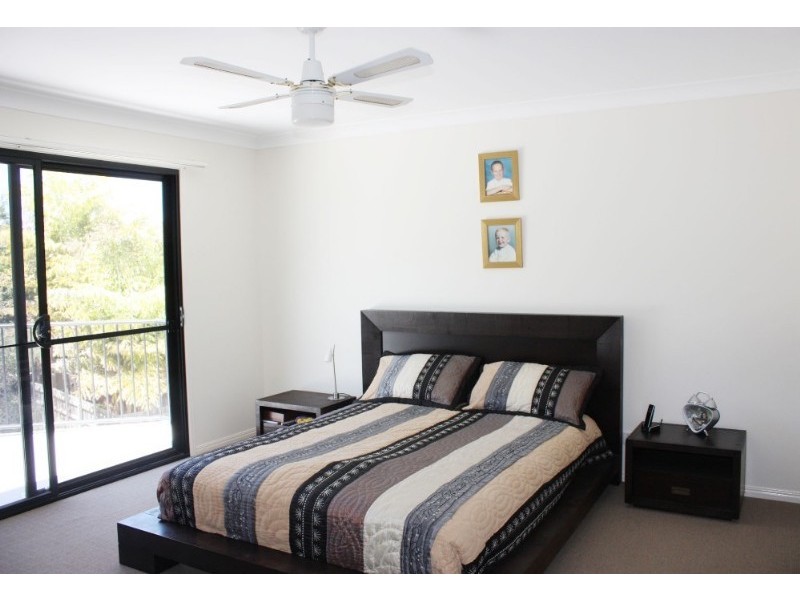 36 Gippsland Drive, Helensvale QLD 4212