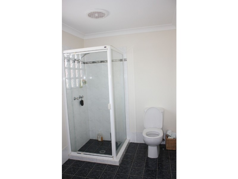 36 Gippsland Drive, Helensvale QLD 4212