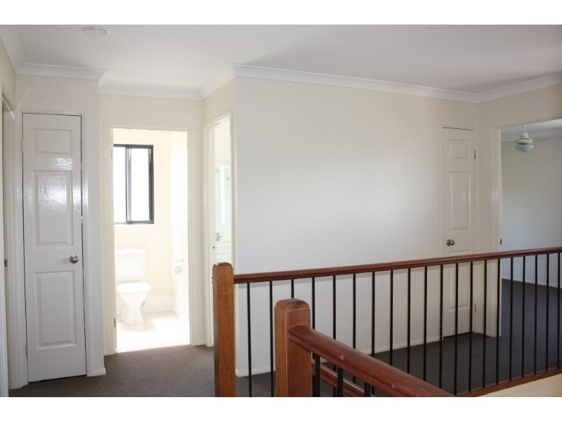 38 Ingles Circuit, Arundel QLD 4214