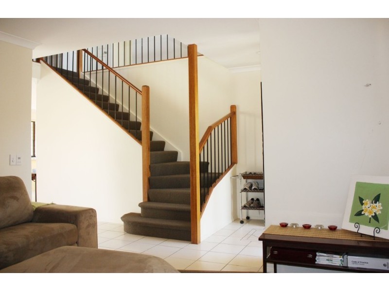 38 Ingles Circuit, Arundel QLD 4214