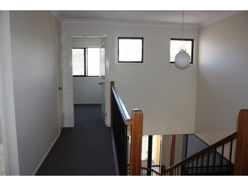 38 Ingles Circuit, Arundel QLD 4214