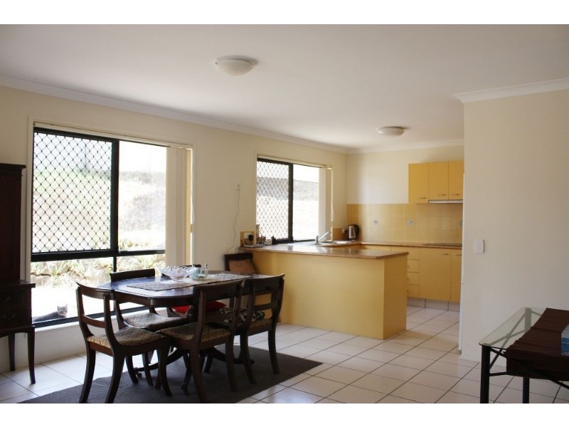 38 Ingles Circuit, Arundel QLD 4214