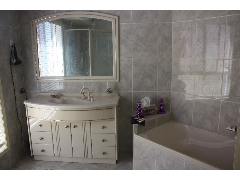 62 Monterey Keys Drive, Monterey Keys QLD 4212