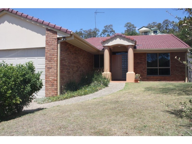 6 Gould Place, Pacific Pines QLD 4211