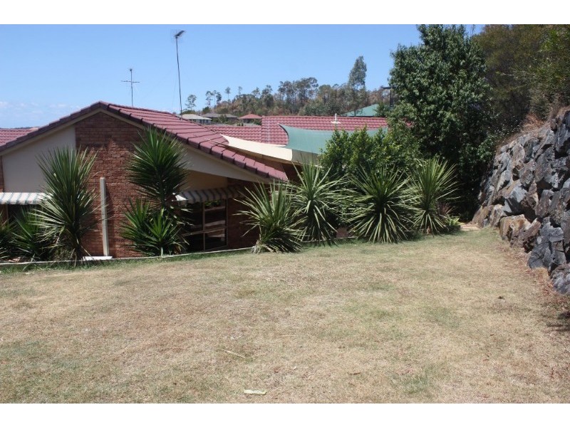 6 Gould Place, Pacific Pines QLD 4211