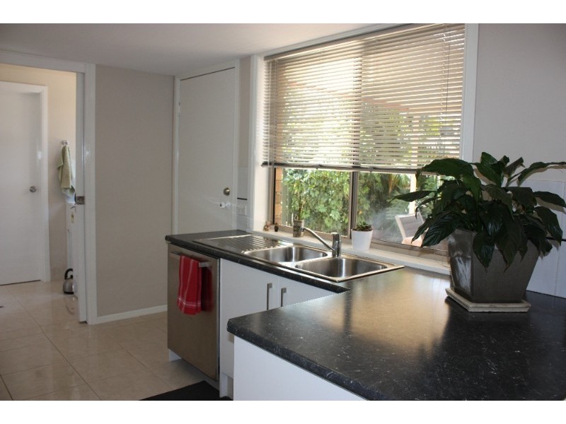 1/348 Oxley Drive, Coombabah QLD 4216