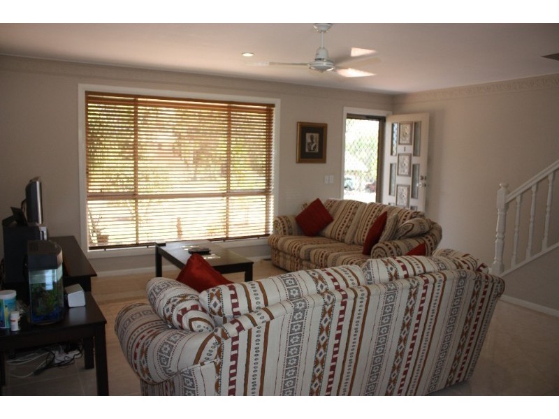 1/348 Oxley Drive, Coombabah QLD 4216