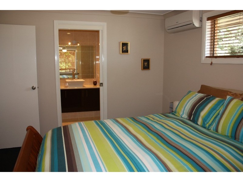 1/348 Oxley Drive, Coombabah QLD 4216