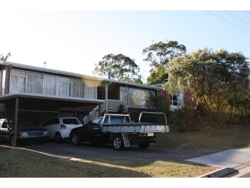 17 Petersen Avenue, Southport QLD 4215