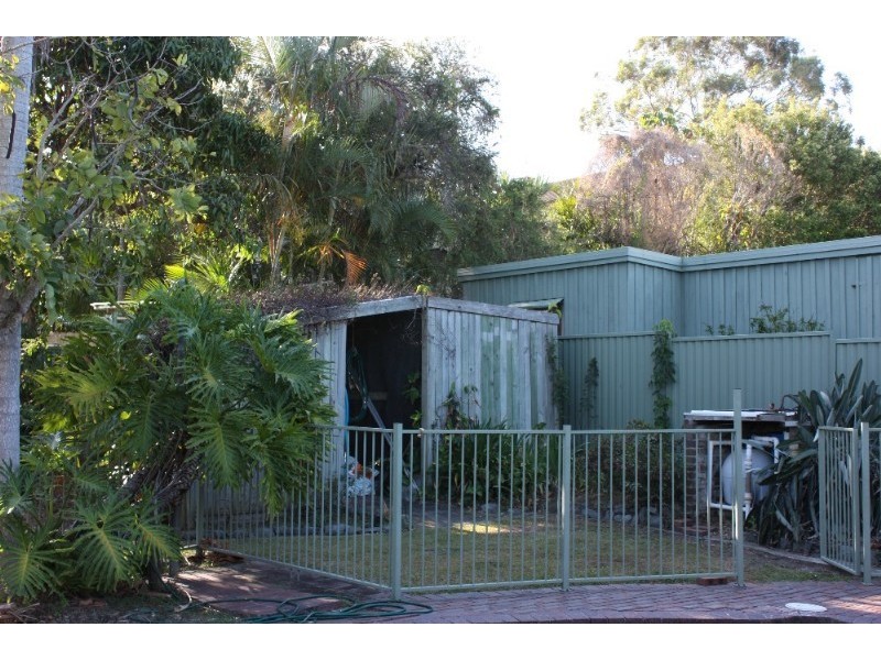 17 Petersen Avenue, Southport QLD 4215