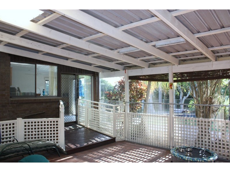 17 Petersen Avenue, Southport QLD 4215