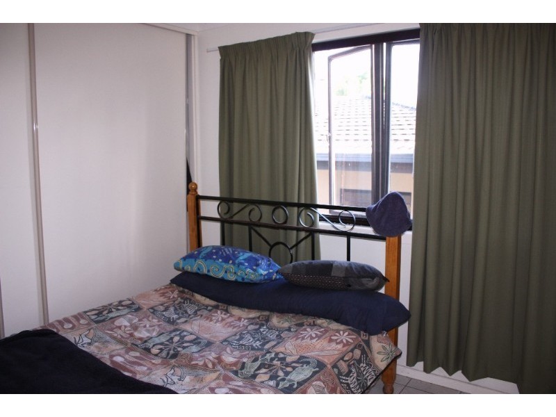 17 Petersen Avenue, Southport QLD 4215